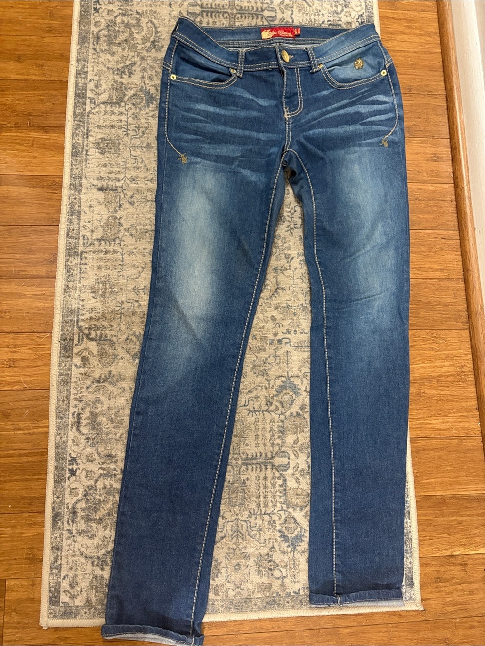 Apple Bottoms Skinny Jeans in Dark Blue Wash - women’s size 9/10 - Y2K